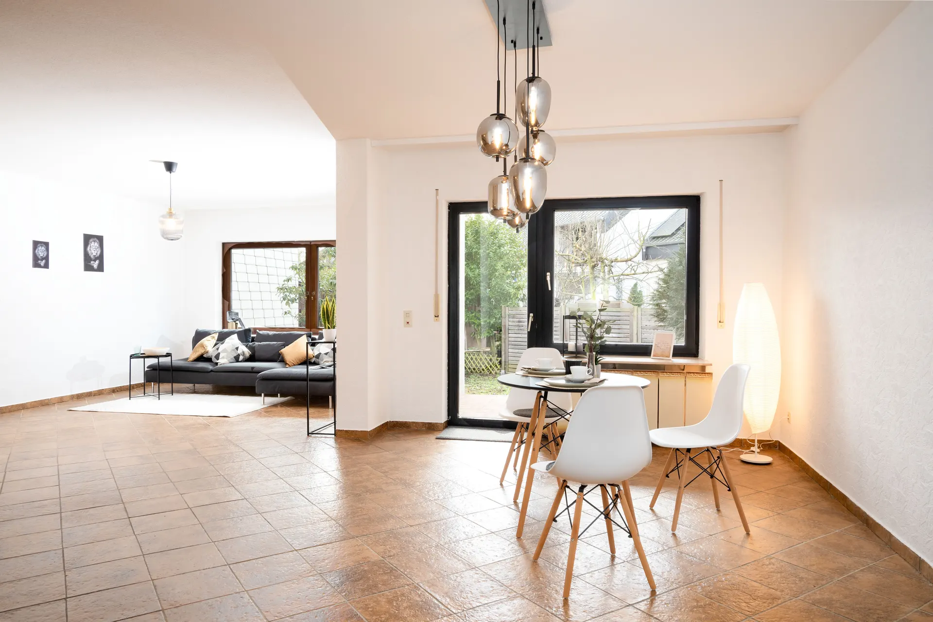 TOLLE GELEGENHEIT! Gepflegtes Einfamilienhaus mit Garten in beliebter Lage in Rheinstetten-Forchheim – Bild 1 von 21