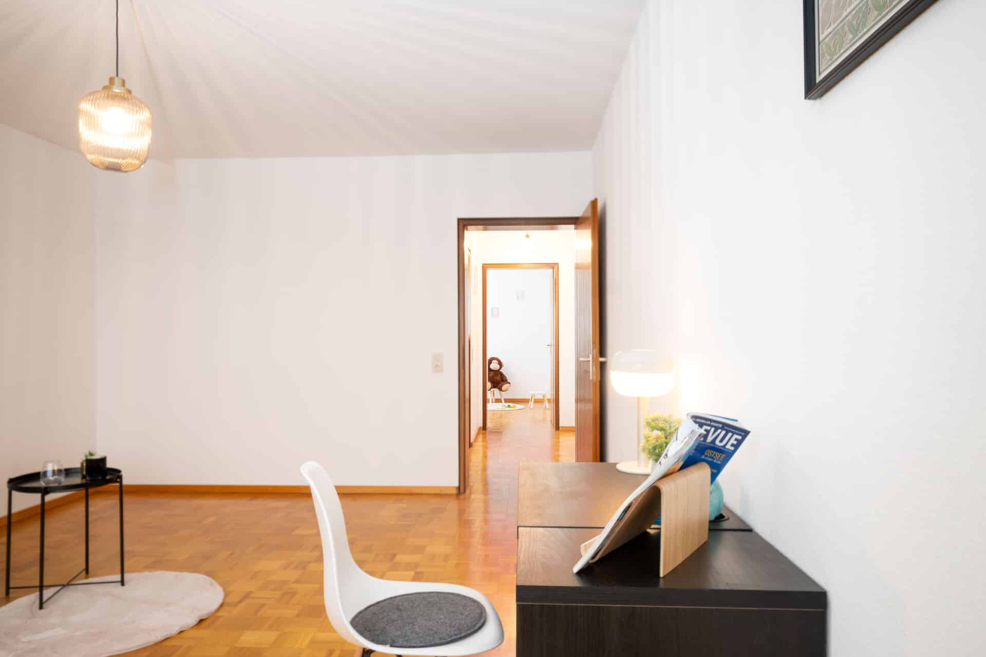Gleich einziehen! Großzügige helle Eigentumswohnung mit Weitblick in Ettlingen - Elternzimmer