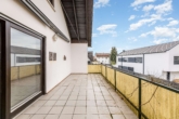 Dachterrasse OG - Einmalige Gelegenheit! Viel Platz zum Entfalten für Macher in beliebter Lage von Bietigheim.